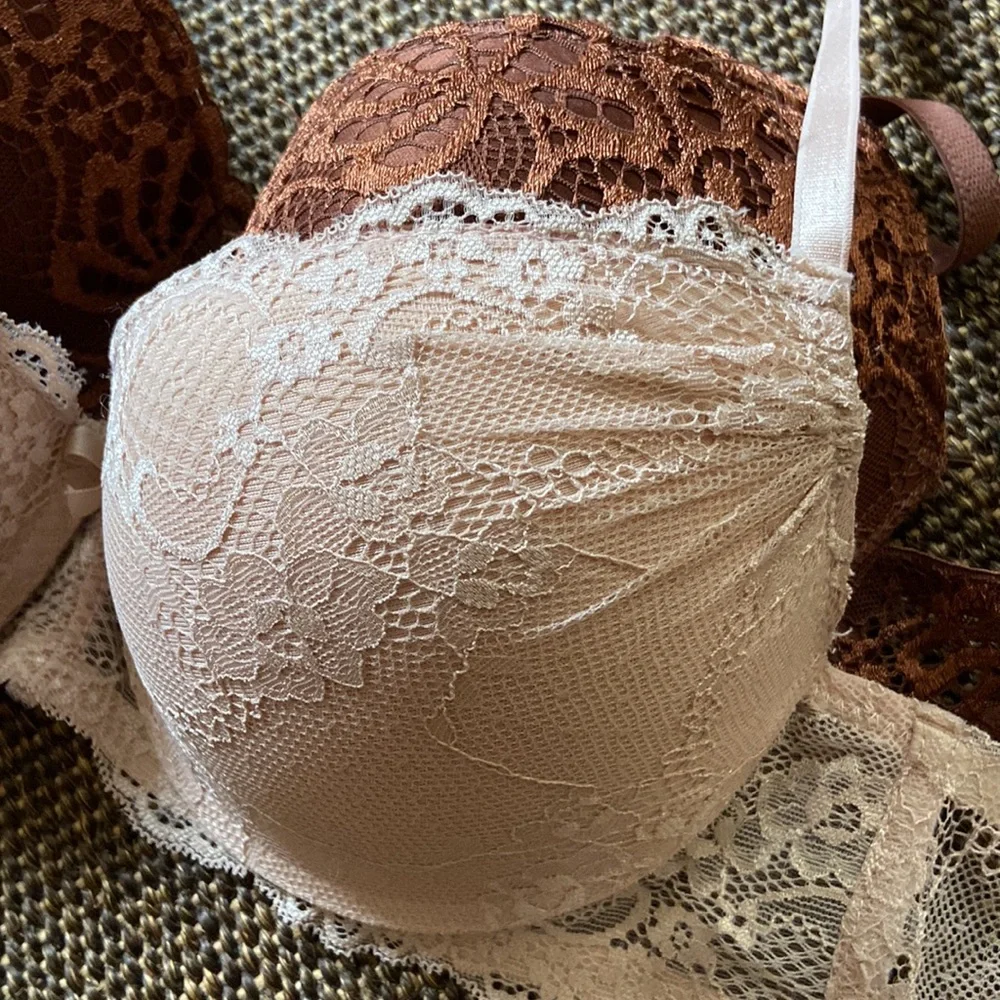 MWOT 36C Padded Lace Bra Bundle - Picture 5 of 9